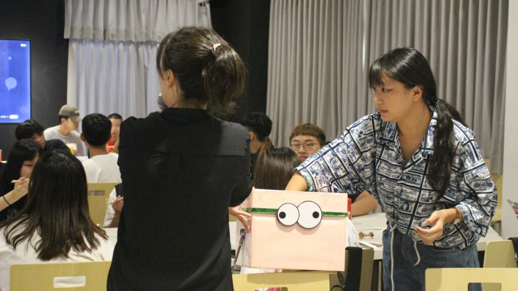 與新生互動活動